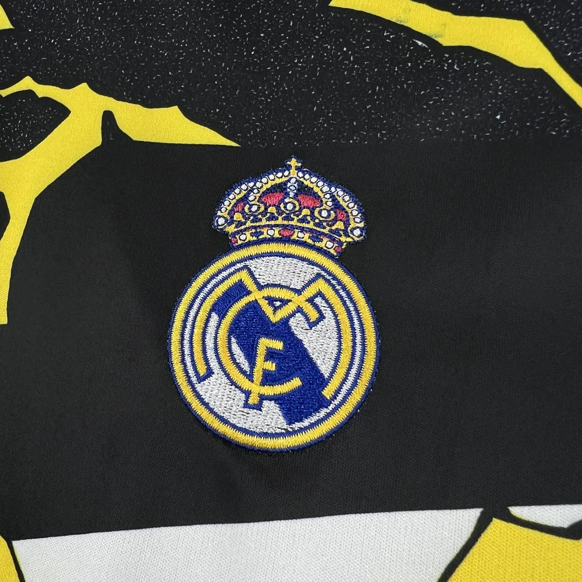 25-26 Real Madrid Pre-Match Football T-Shirt AAAAJersey Wholesale Yupoo 5