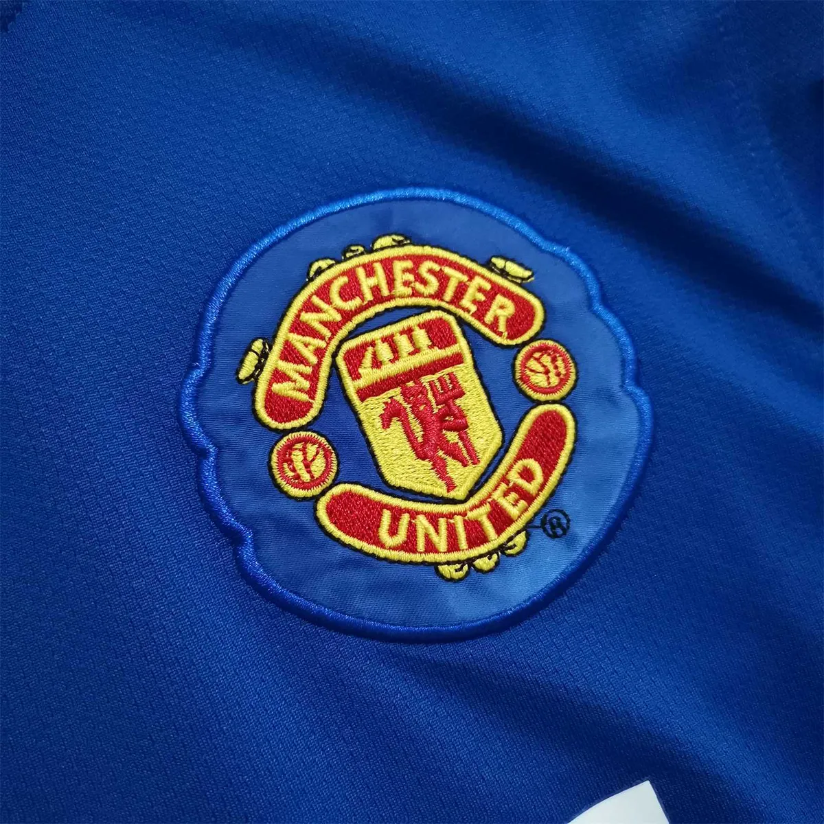 08-09 Manchester United blue away long sleeve 9