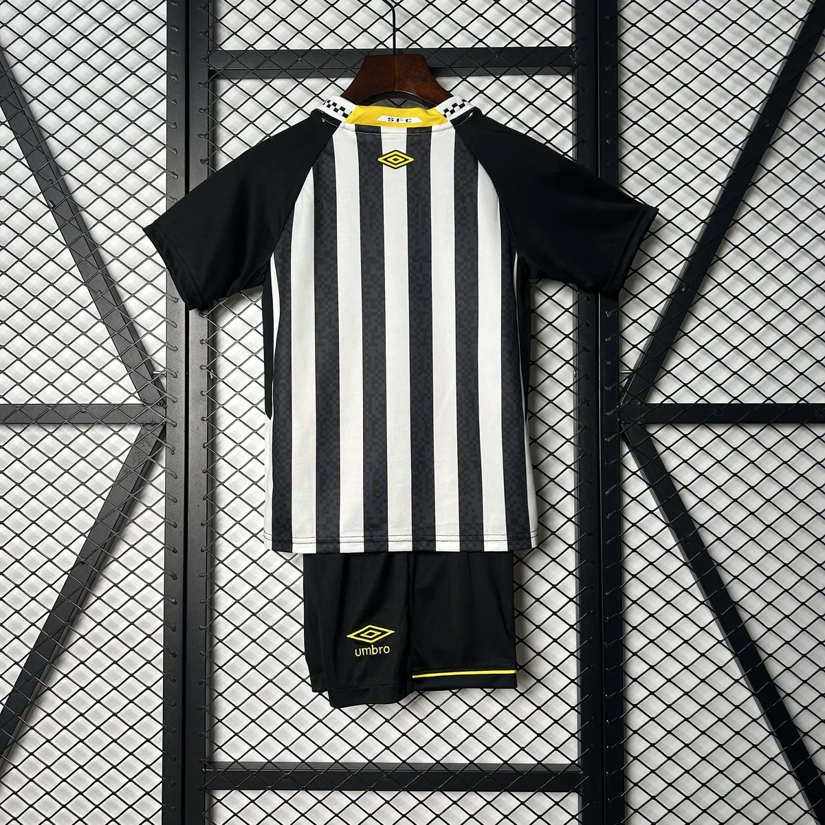 25-26 Santos Away Kid Kits Soccer AAAAJersey Yupoo 26-28 1