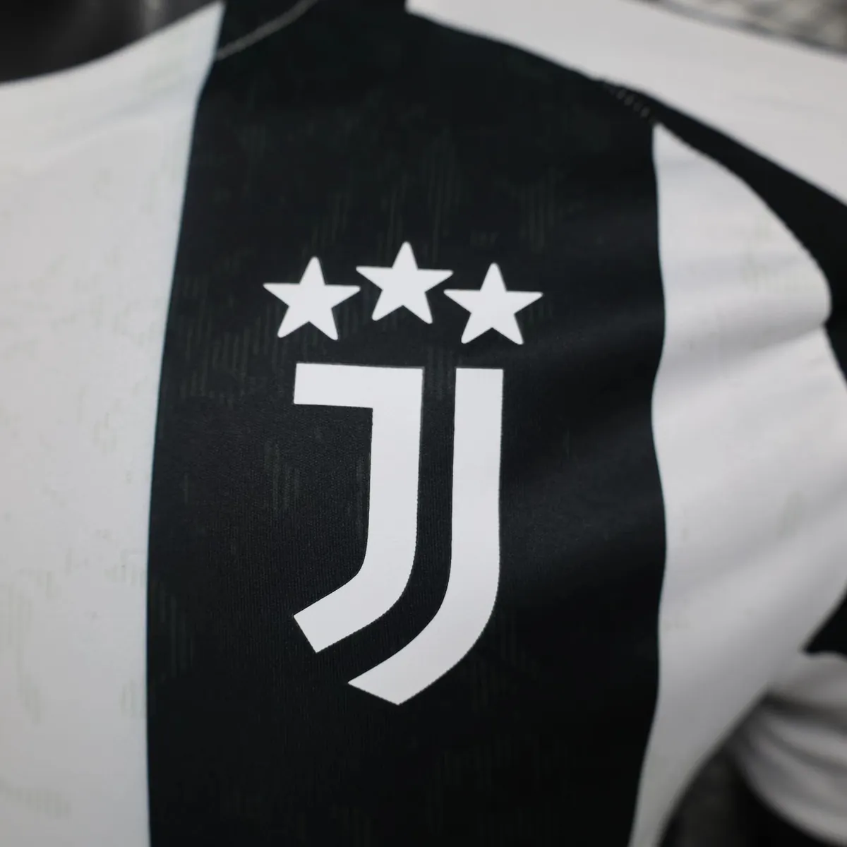 24-25 Juventus Home Kit Player Version Shirt Football AAAAJersey Supplier S-2XL 1