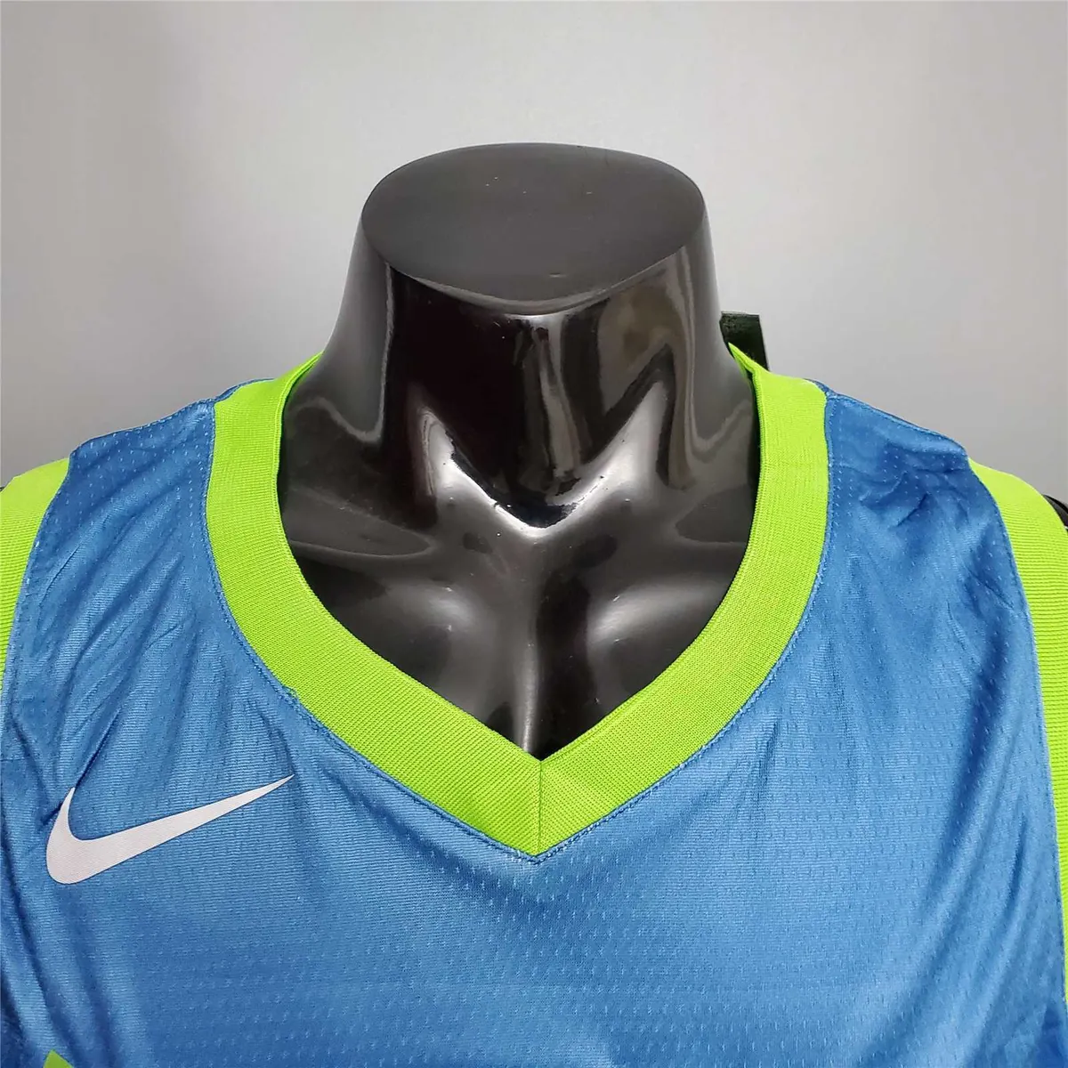 Nowitzki #41 Dallas Mavericks blue idol 3