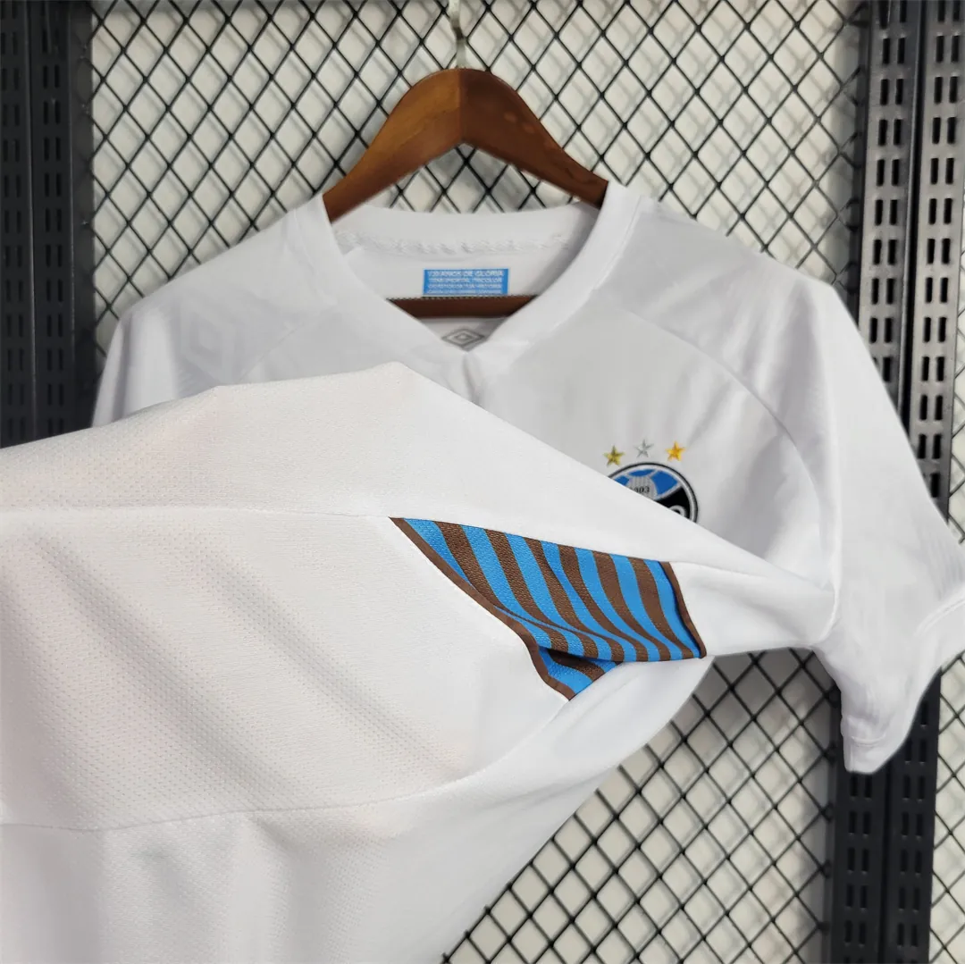 23-24 Gremio away 7
