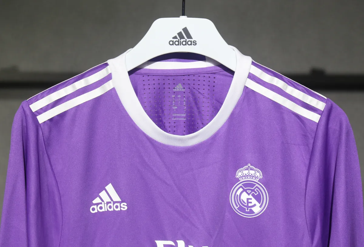 16-17 Real Madrid Away Retro Kit Vintage Player Version Long Sleeve Shirt AAAAJersey Dropship Y 2