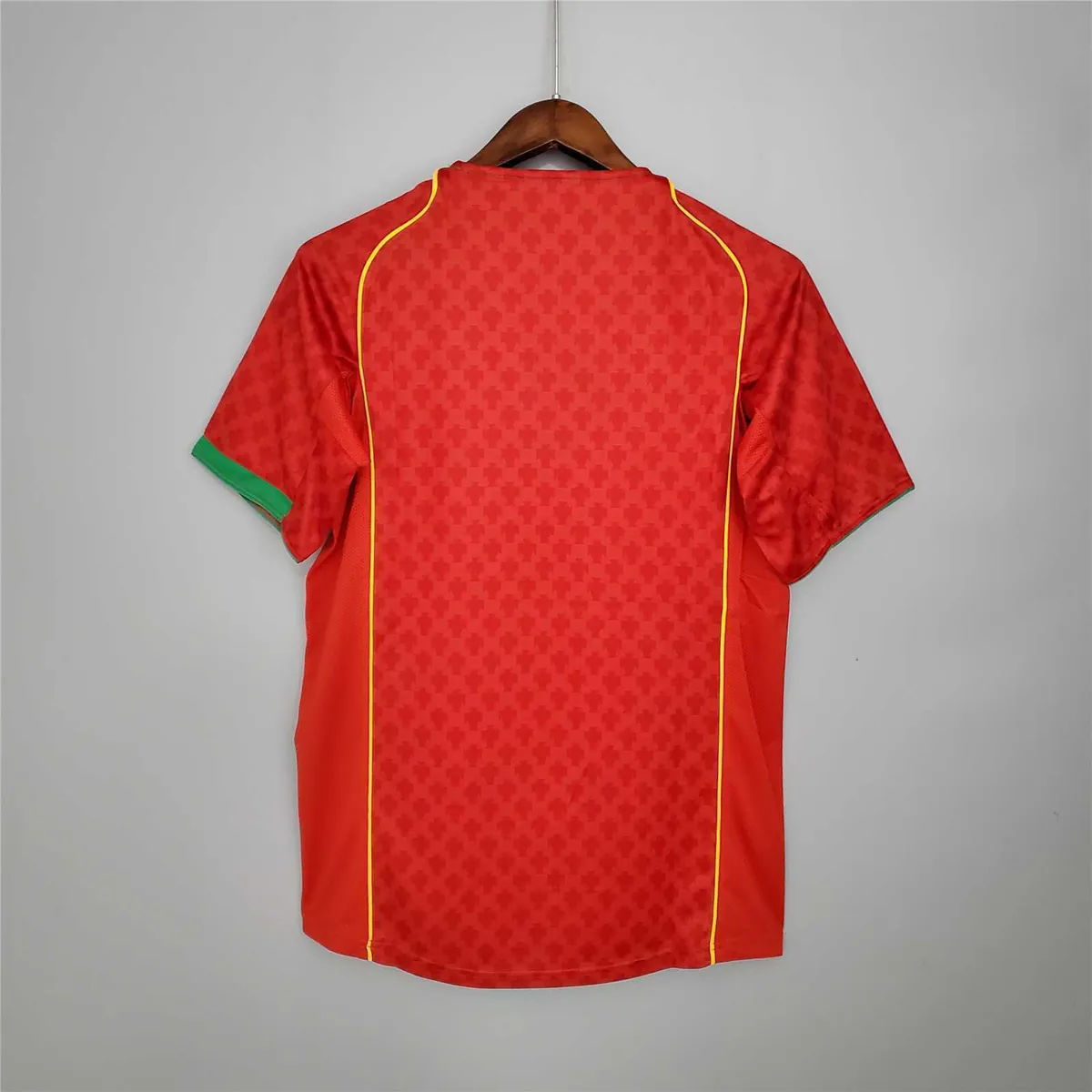 2004 Portugal home red 19