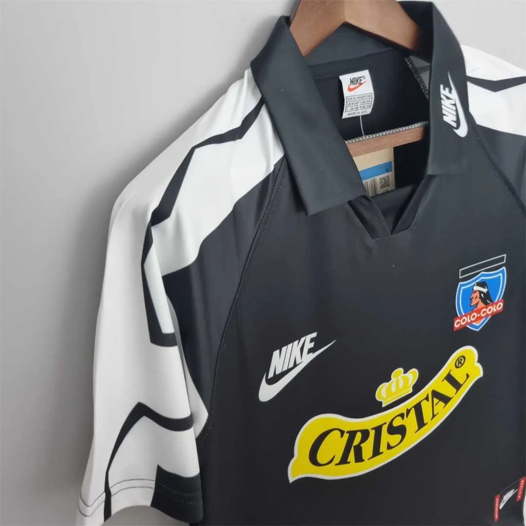 95 Colo-Colo away 4