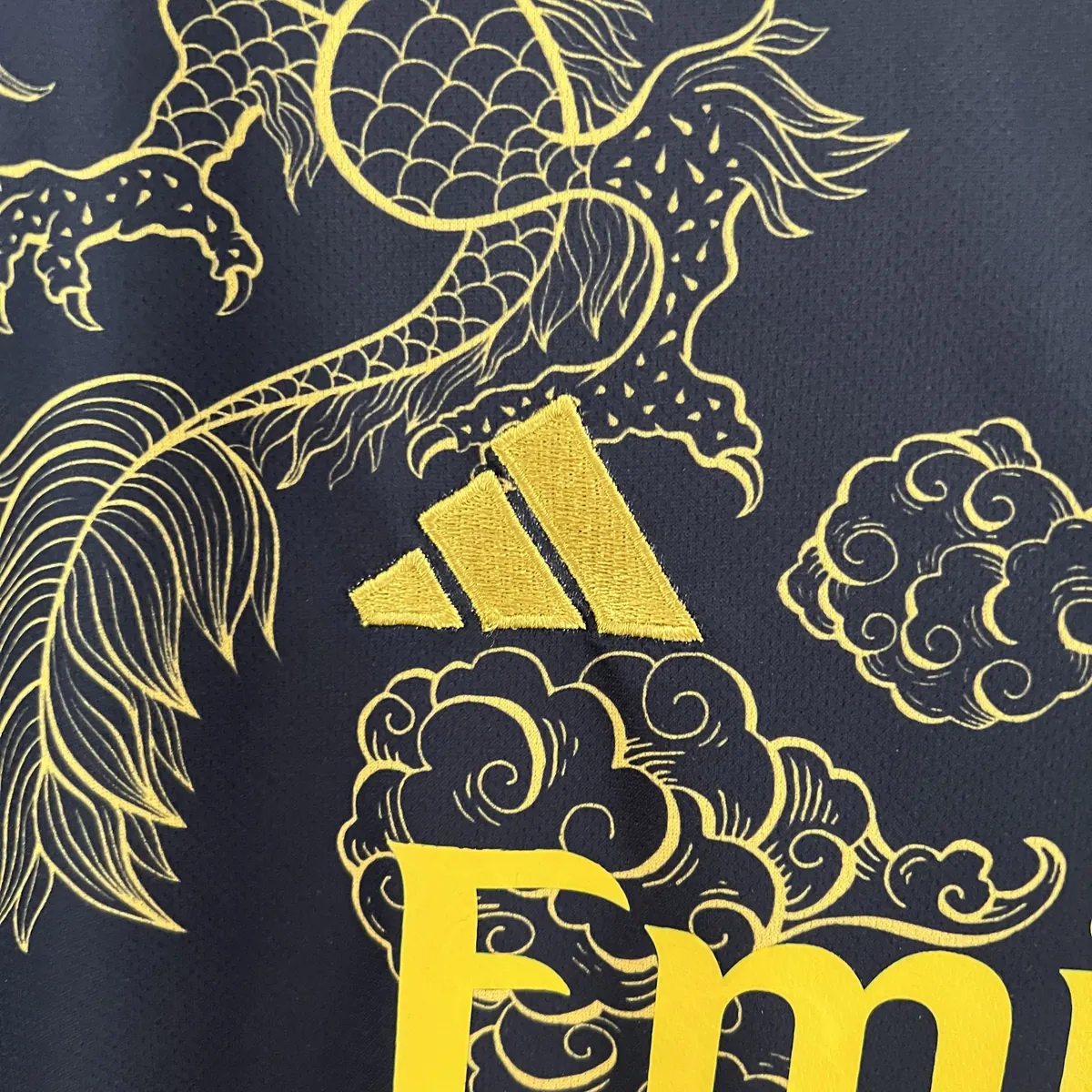 23-24 Real Madrid Special Edition Kit Golden Dragon Shirt Football Jerseys Yupoo 4
