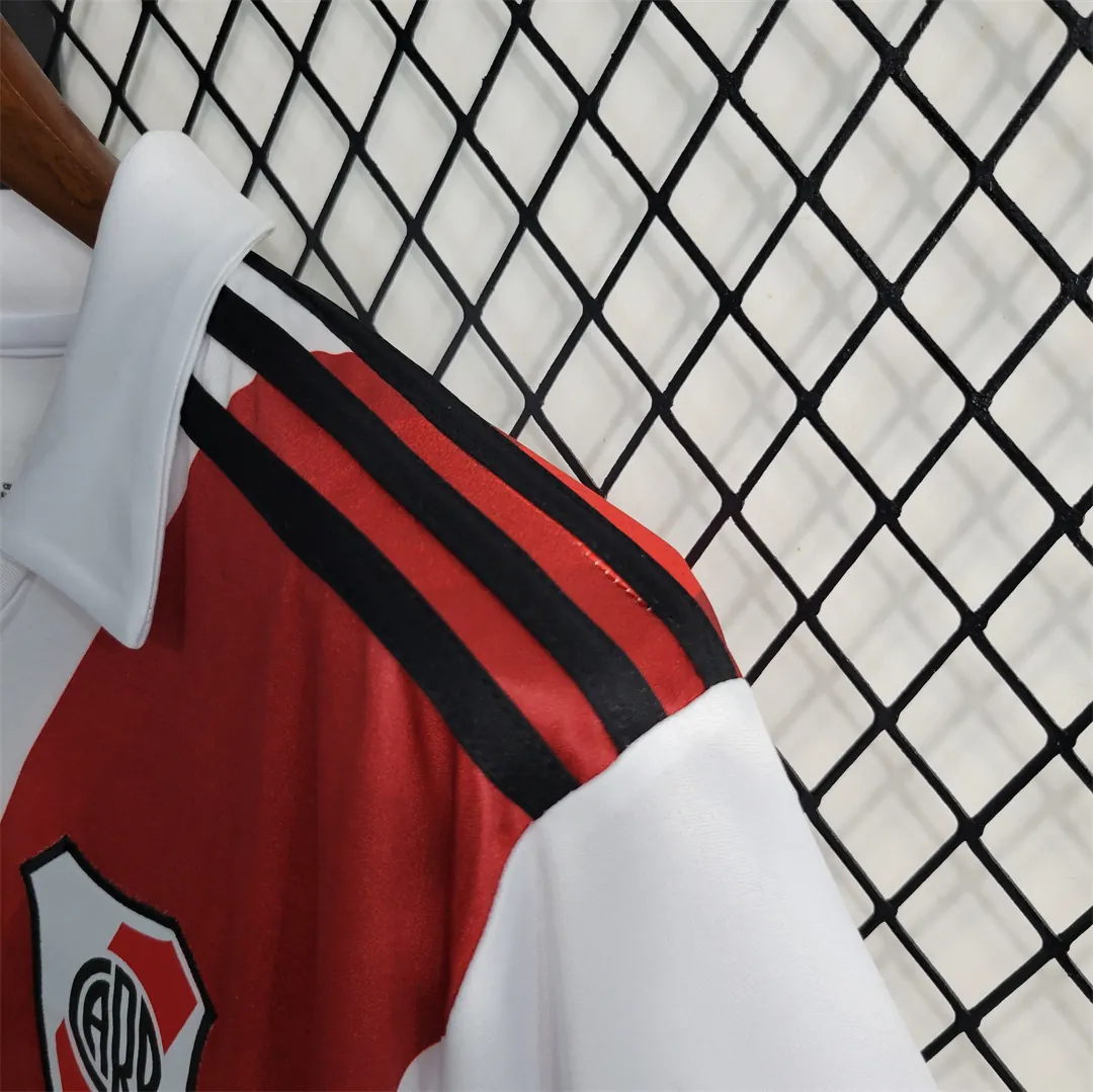 22-23 River Plate home 5
