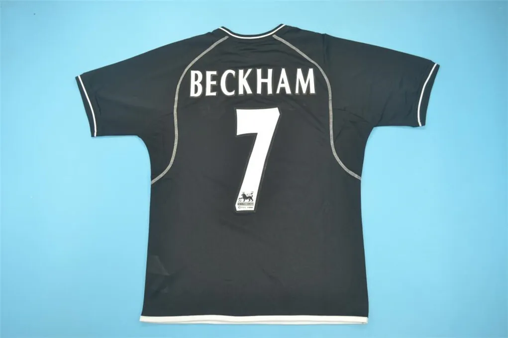 00-02 Manchester United goalkeeper black 1