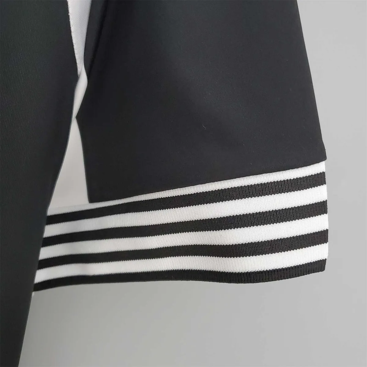 Newcastle commemorative edition whiteblack 4