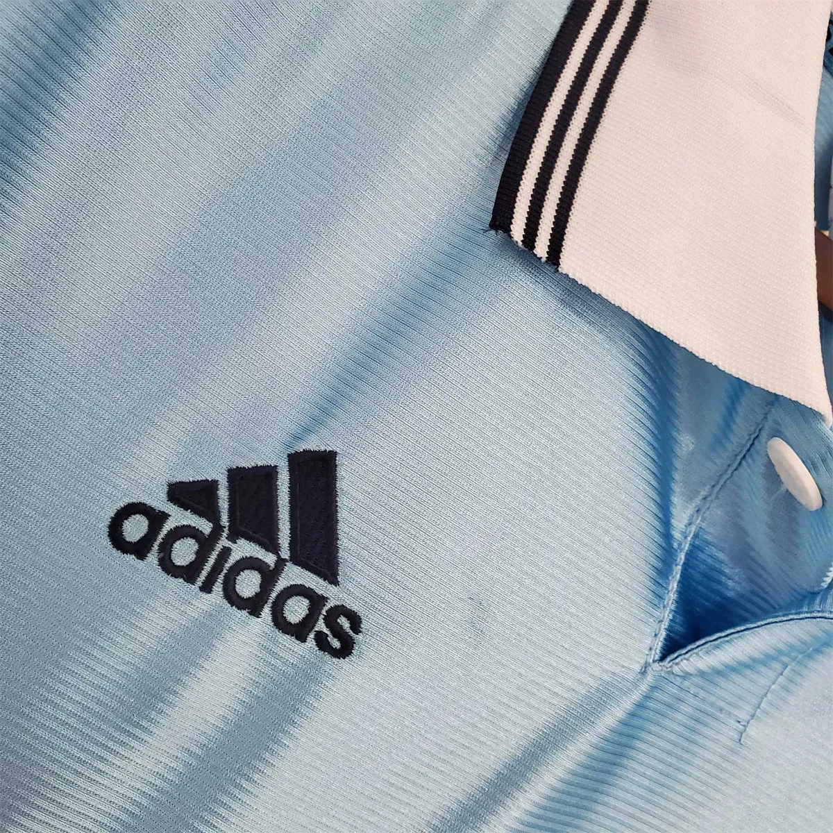 98-99 Marseille away 1