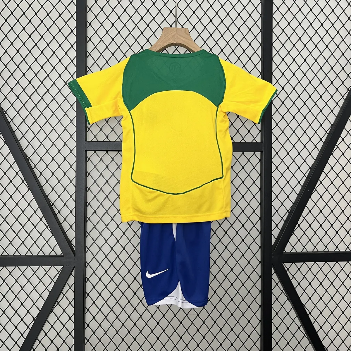 2004 Brazil Home Retro Kid Kits Youth Apparels AAAAJersey Wholesale Yupoo 3