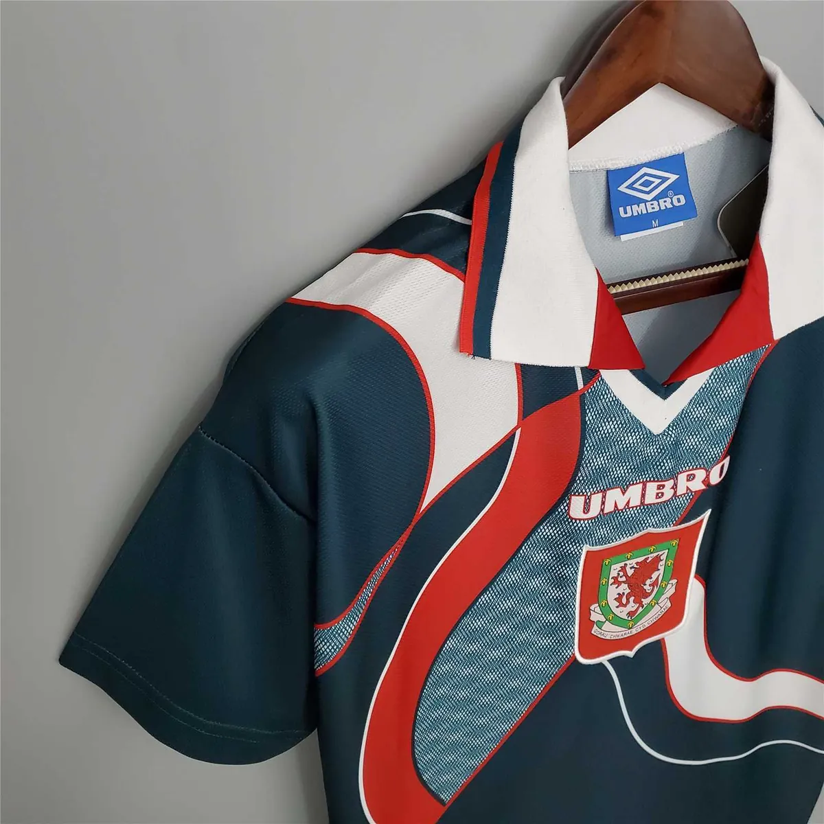 94-95 Wales away 4