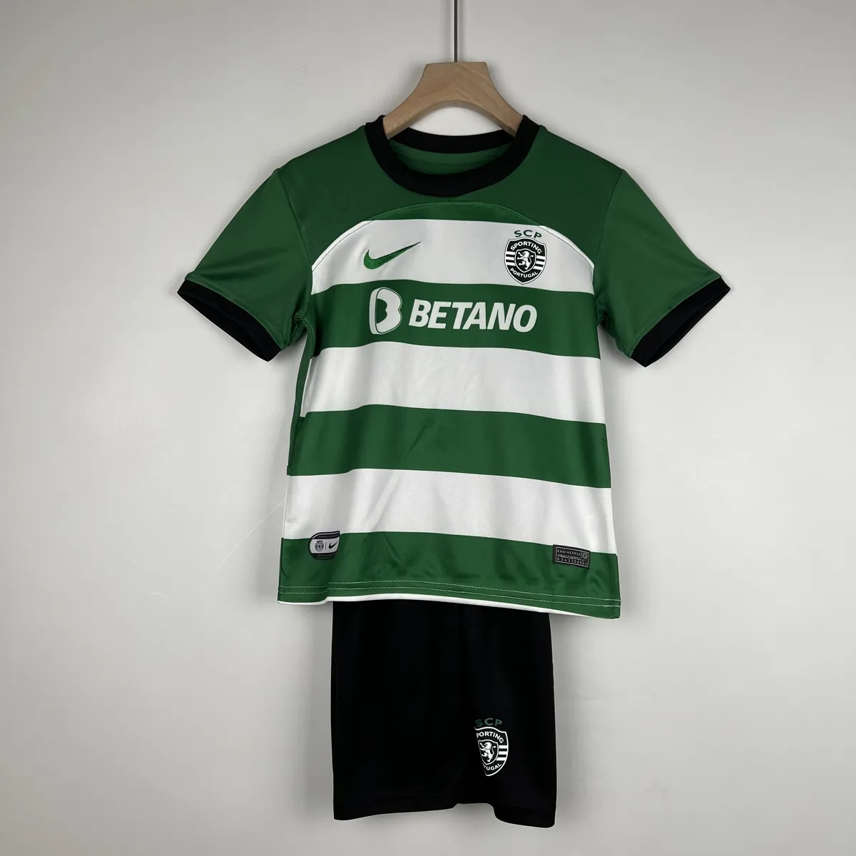 23-24 Sporting Lisbon Home Kids Kits Children Suits Football Jerseys Yupoo 10