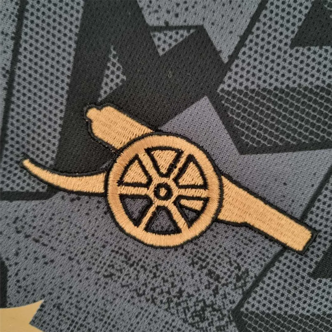22-23 Arsenal away - 4 7