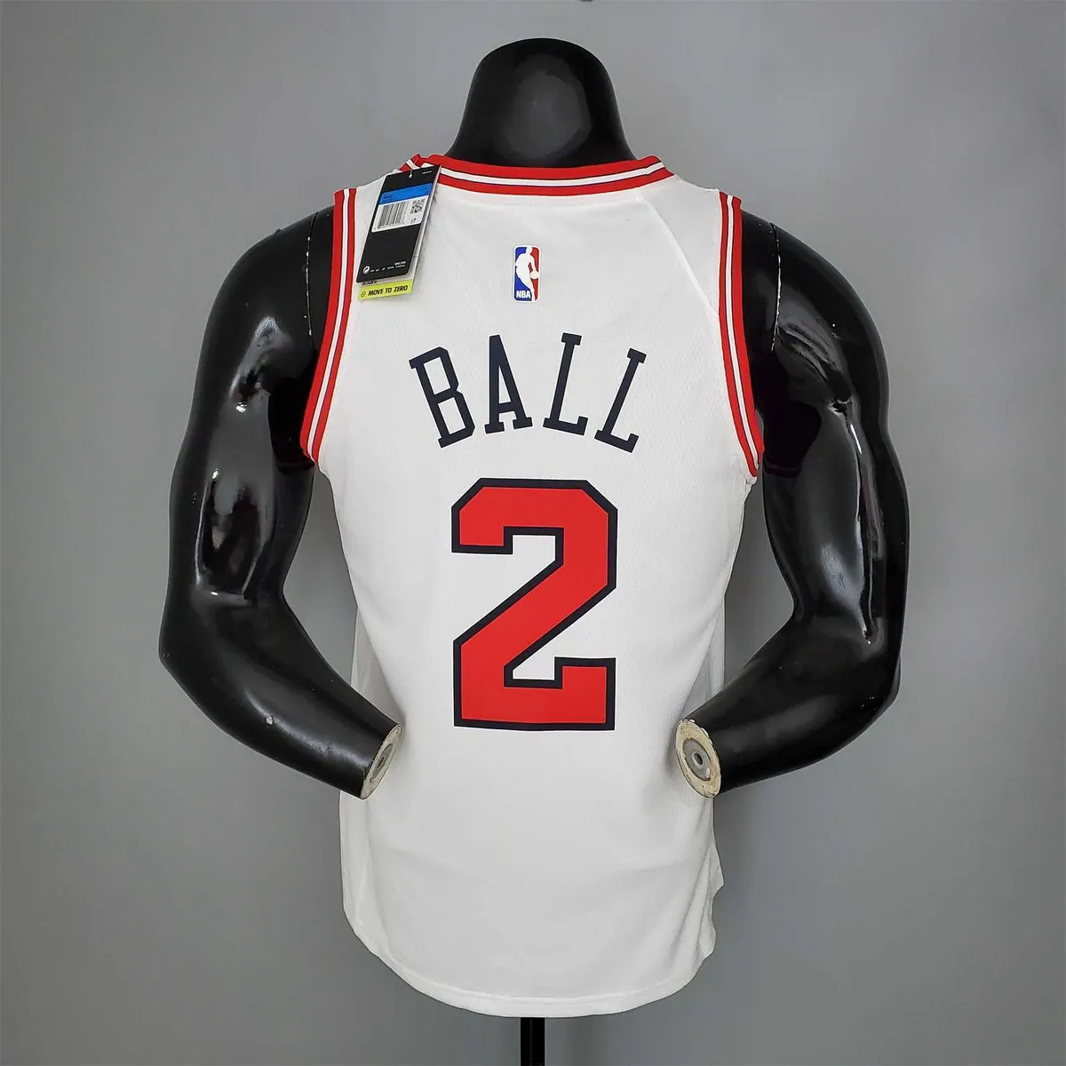 BALL#2 Chicago Bulls white 6