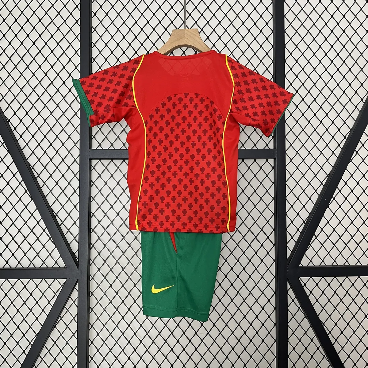 2004 Portugal Home Retro Kid Kits Youth Apparels AAAAJersey Wholesale Yupoo 7