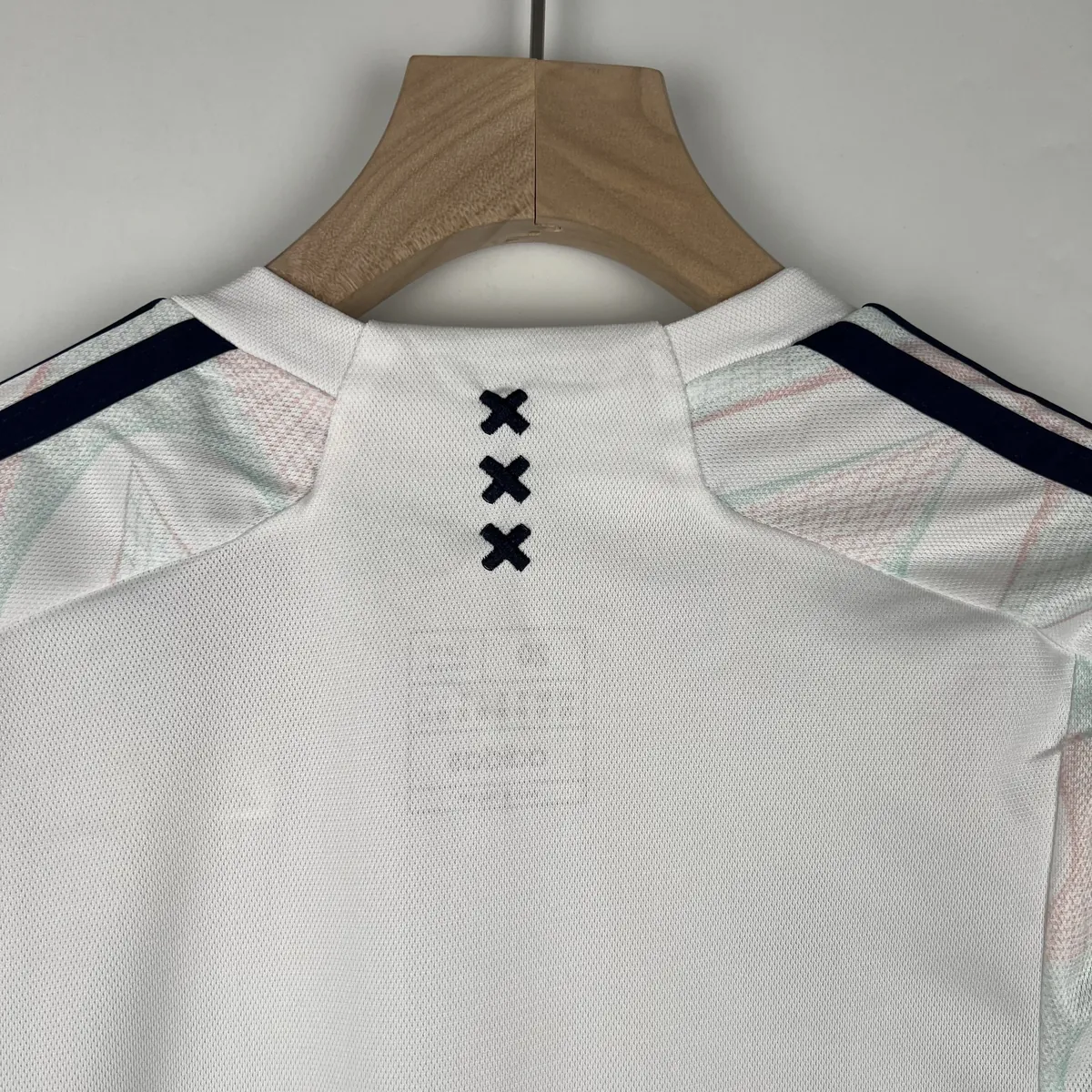 23-24 Kids Ajax away size 16-28 3