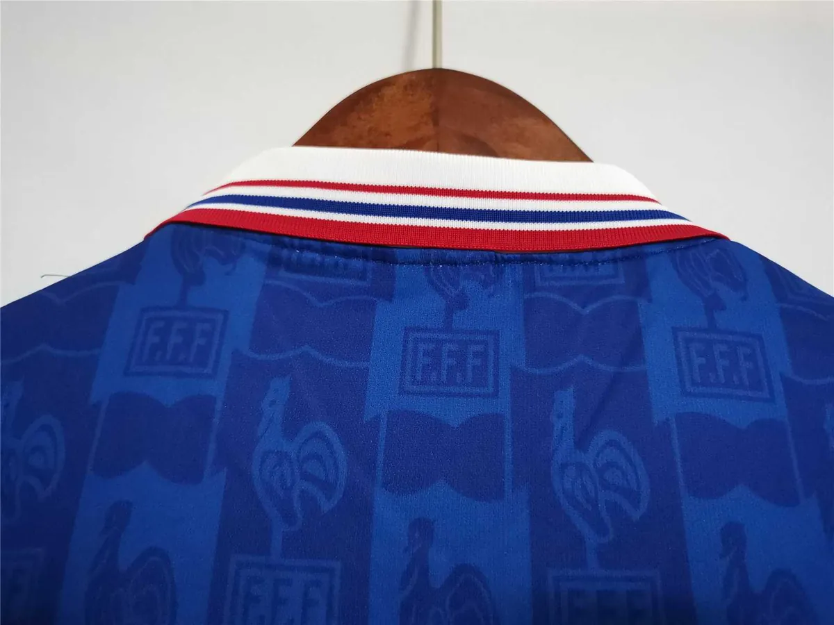 1996 France home blue 3