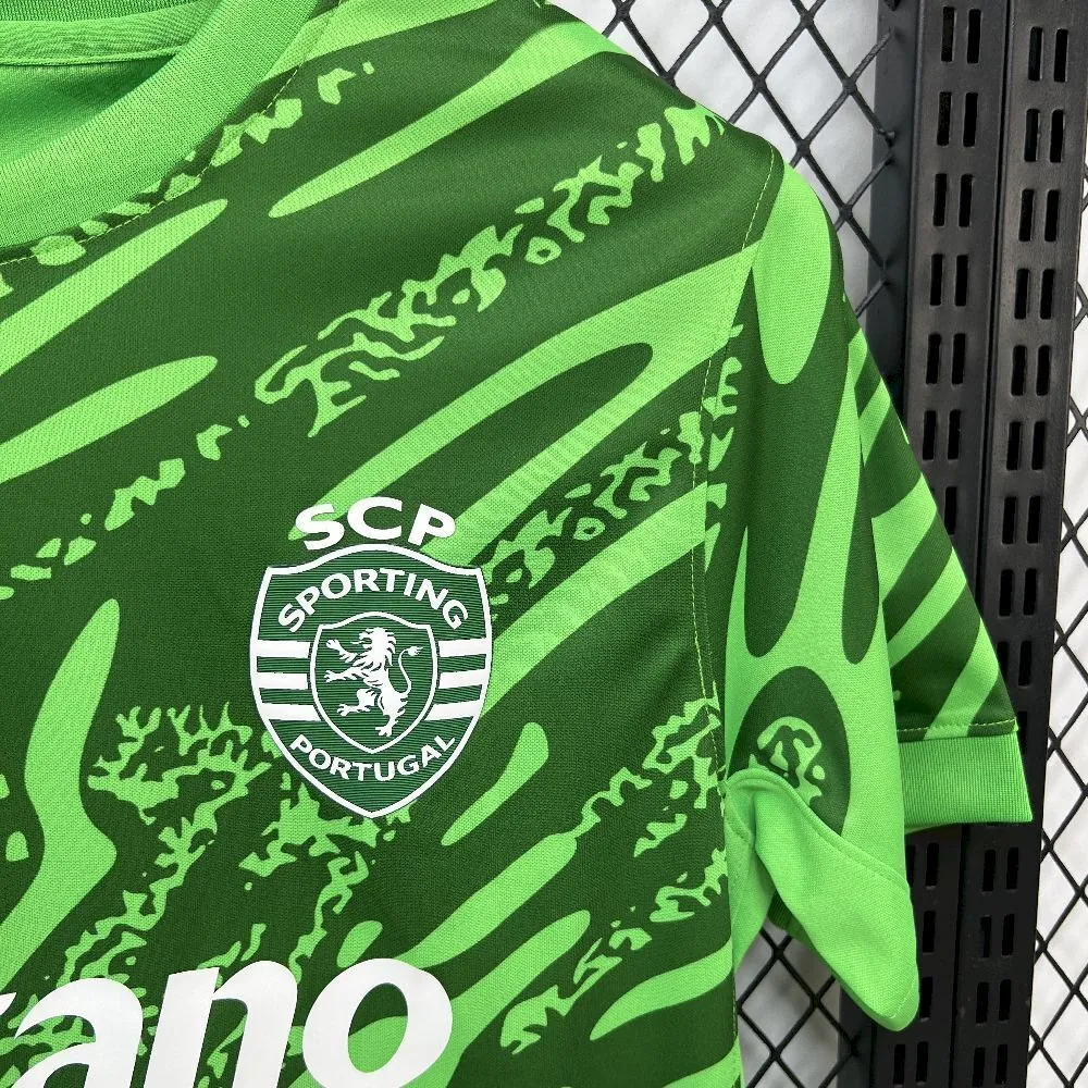 25-26 Sporting Lisbon Green Goalkeeper Kit Football T-Shirt AAAAJersey Supply Yupoo 4