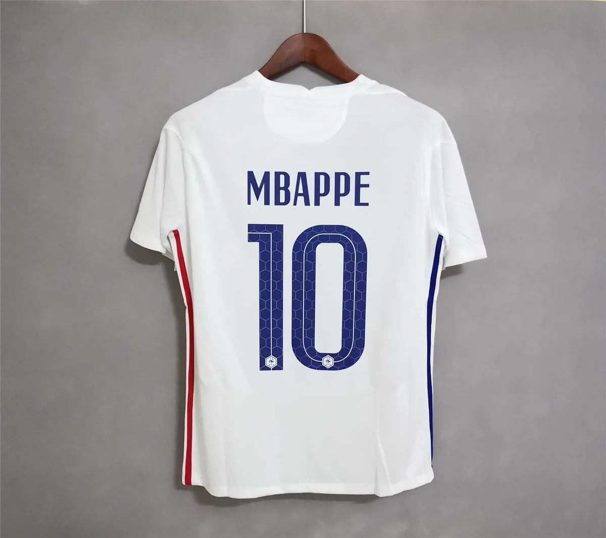 2020 France away 9