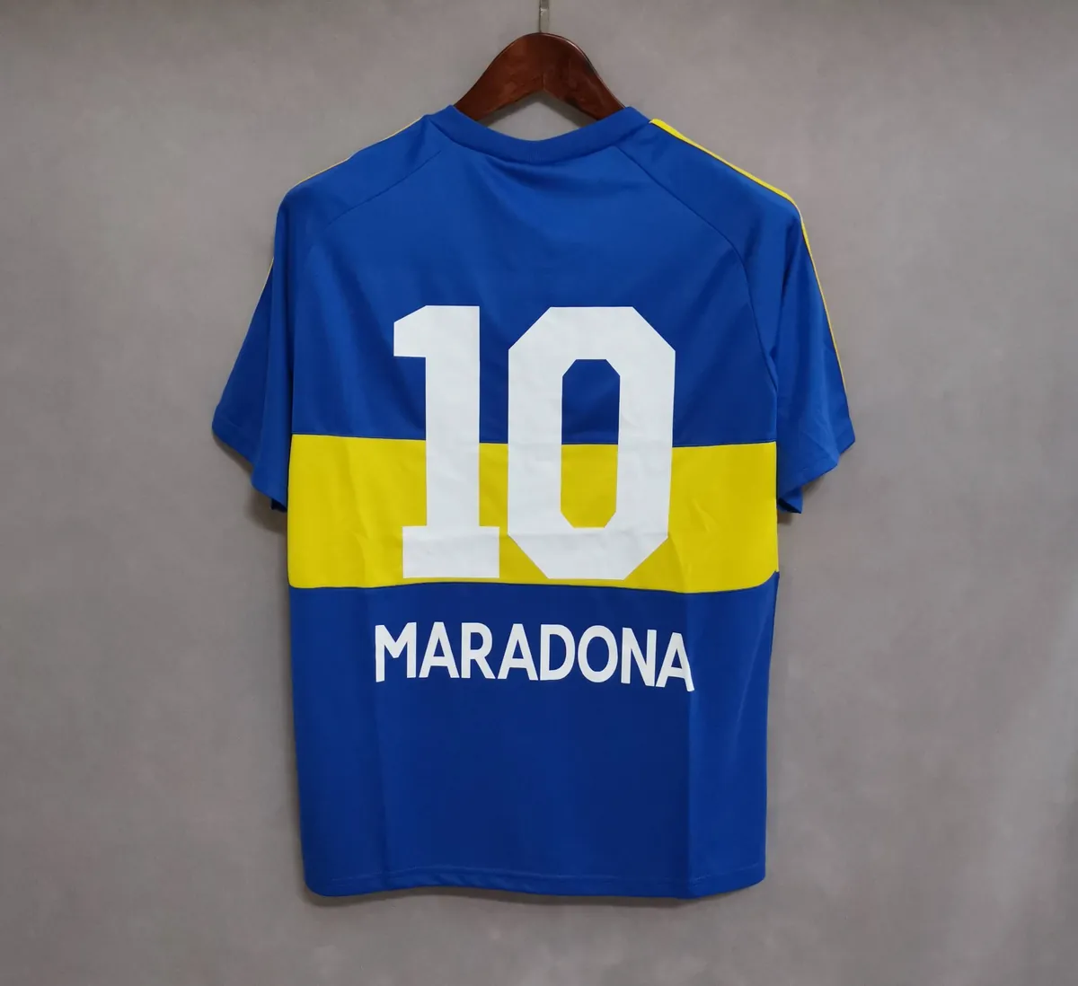 81-82 Boca Juniors home 5