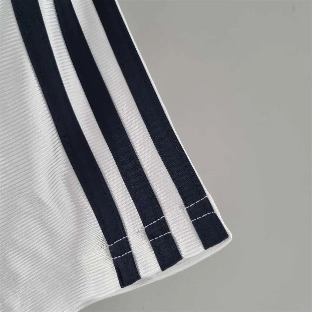 99-00 Real Madrid home 4
