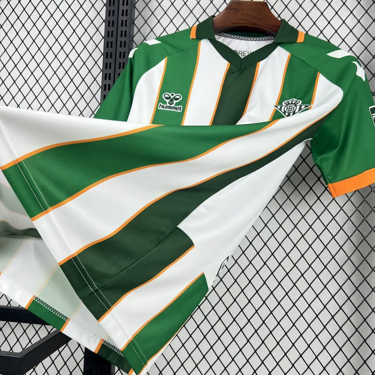26-27 Mens Real Betis Balompié Forever Goalkeeper Kits Football T-Shirt AAAAJersey Supply Yupoo 2
