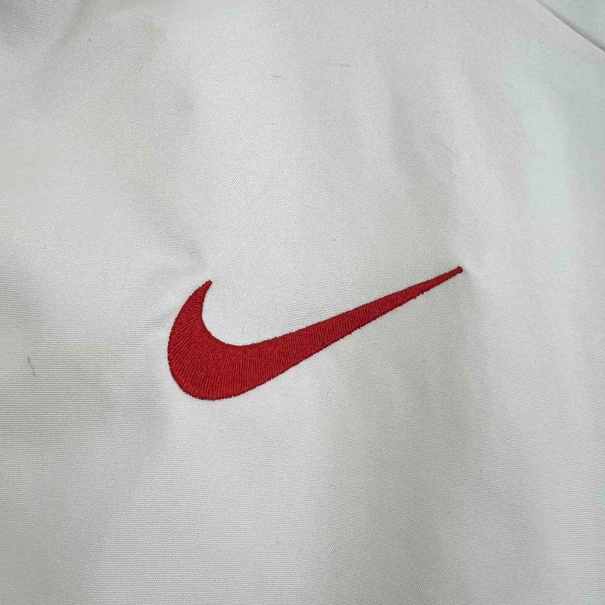 24-25 Barcelona White Windbreaker Jacket AAAAJersey Supplier Yupoo 3