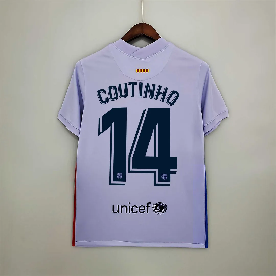 21-22 Barcelona away 18