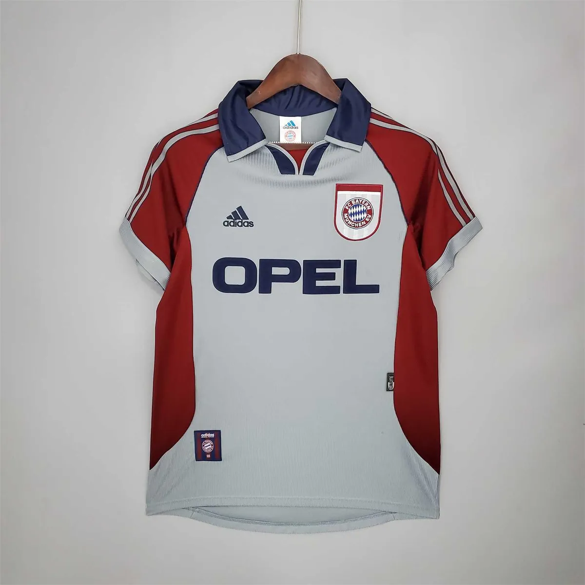 98-99 Bayern Munich away 9