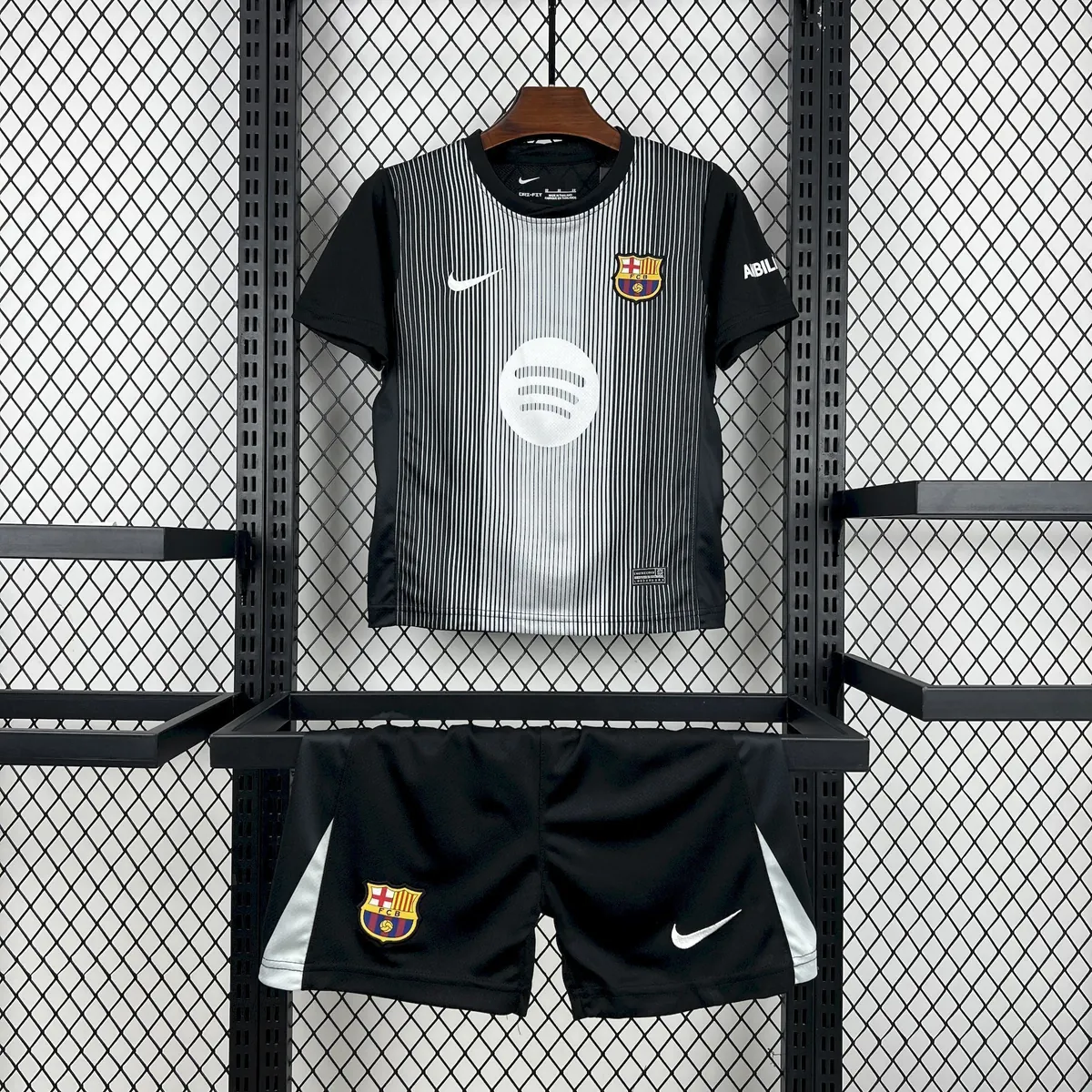 25-26 Kids Barcelona Goalkeeper Black Kit Youth Apparels Football AAAAJersey Dropship Yupoo 8