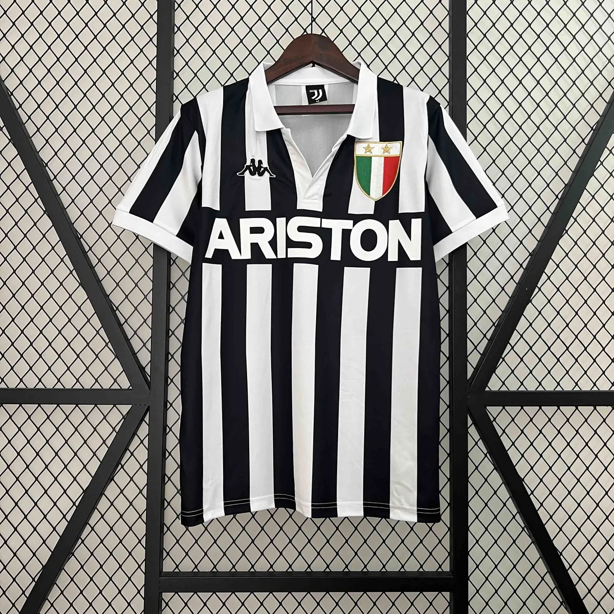 84-85 Juventus Home Retro Kit Vintage Shirt Football AAAAJersey Supplier S-2XL 1