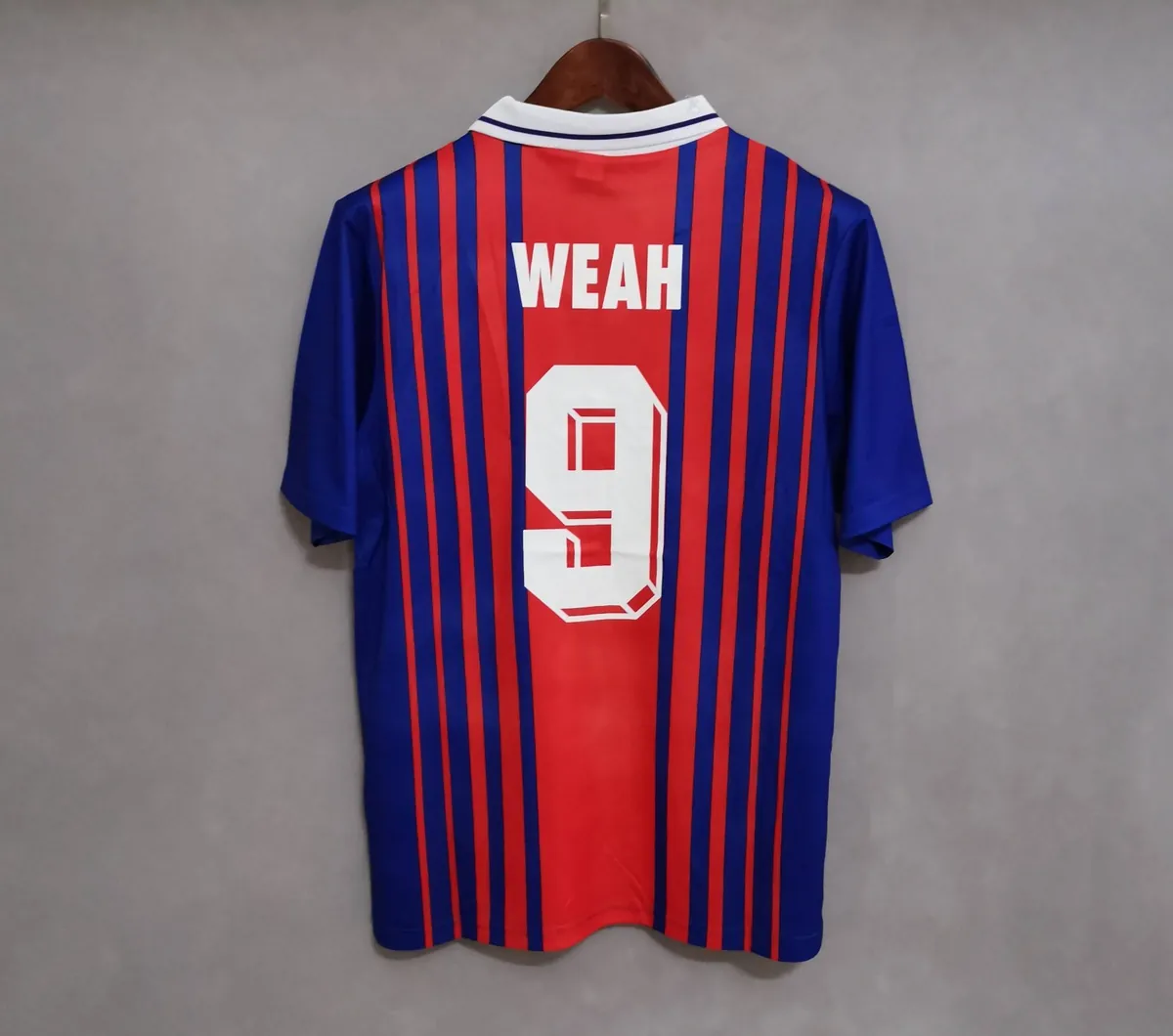 93-94 PSG home 8