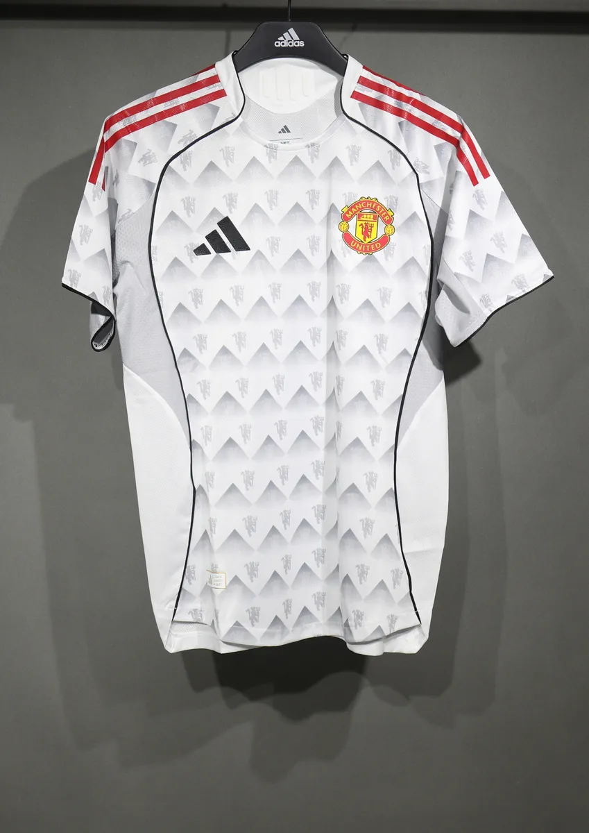 25-26 Manchester United Grey Devils Special Edition Shirt AAAAJersey Supply Yupoo 5