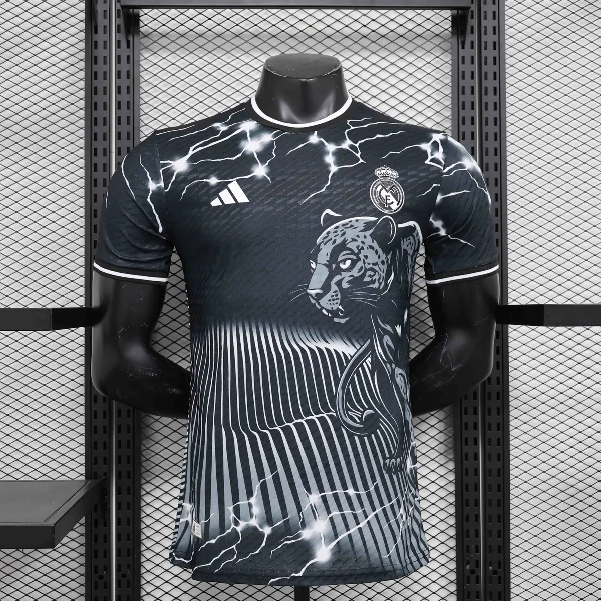 24-25 Real Madrid Black Jaguar Special Edition Player Version Shirt Soccer AAAAJersey Yupoo 3