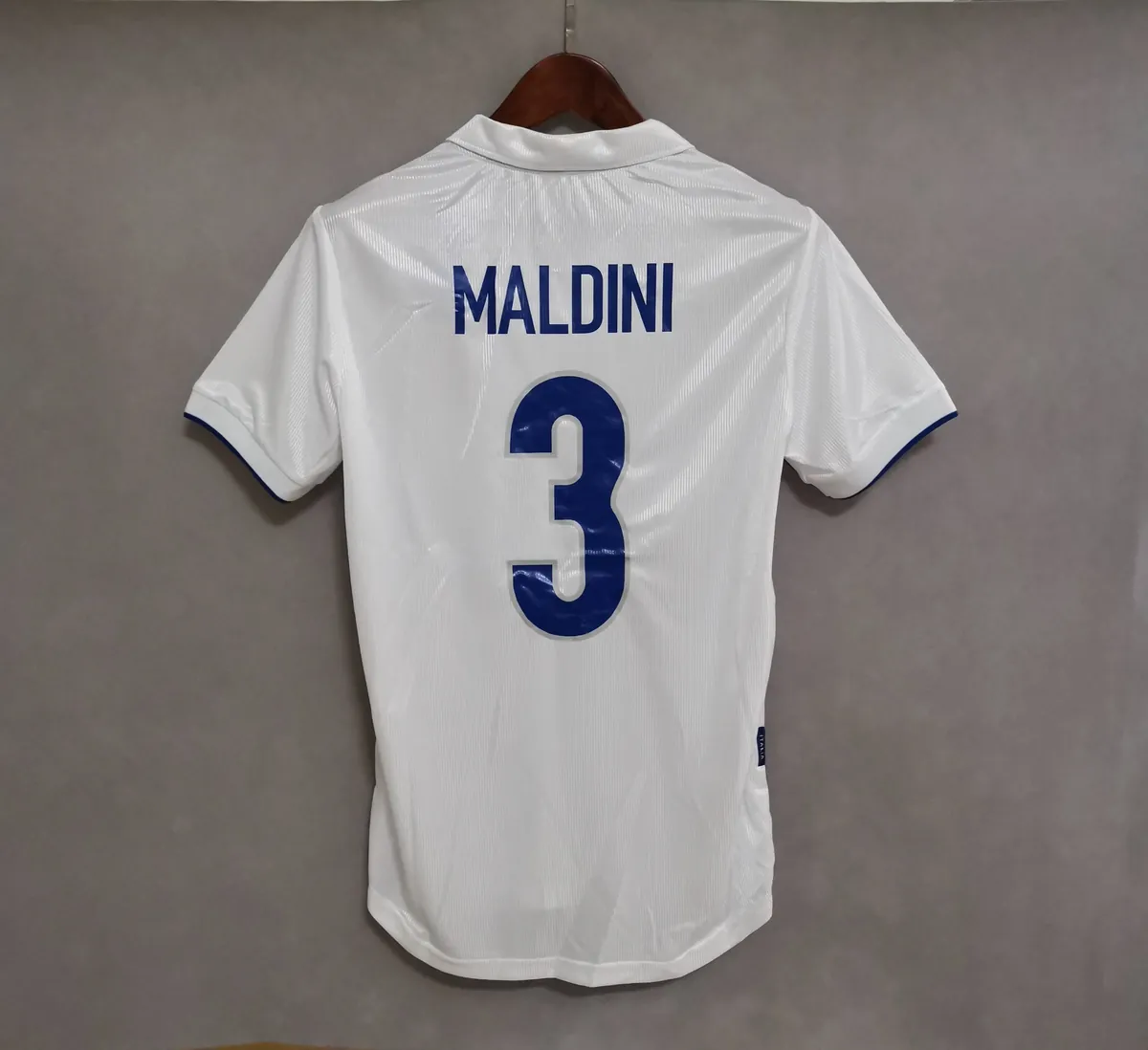 1998 Italy away 7