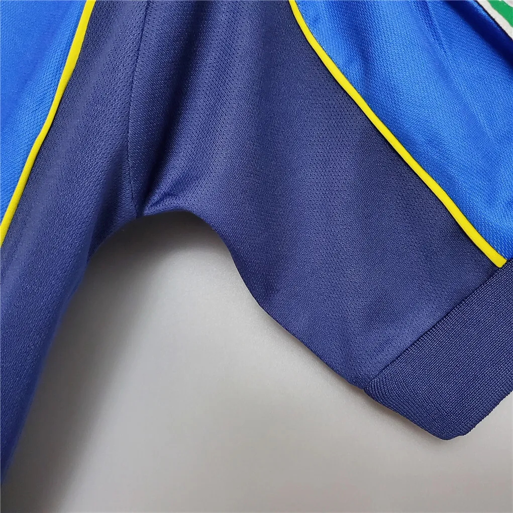 01-02 America away 6