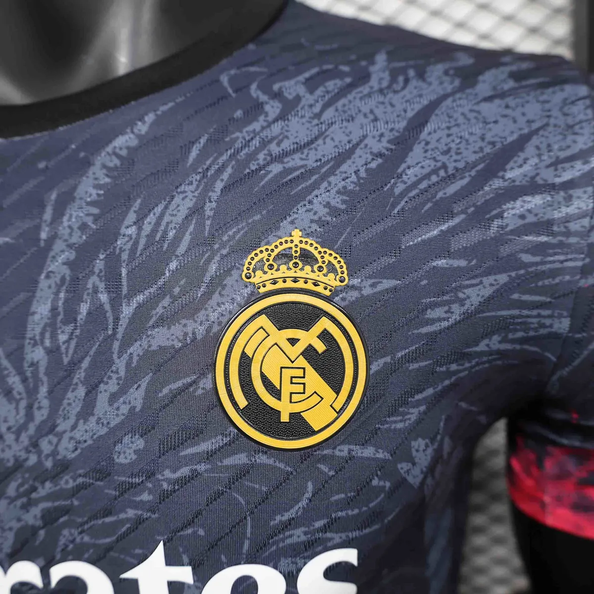 24-25 Real Madrid Red Dragon Special Edition Kit Player Version Shirt Best Wholesale Yupoo 3