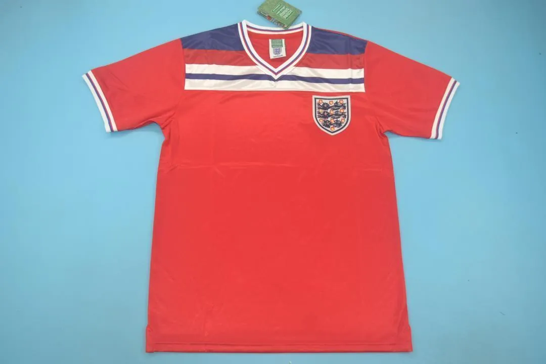 1980 England away red 9