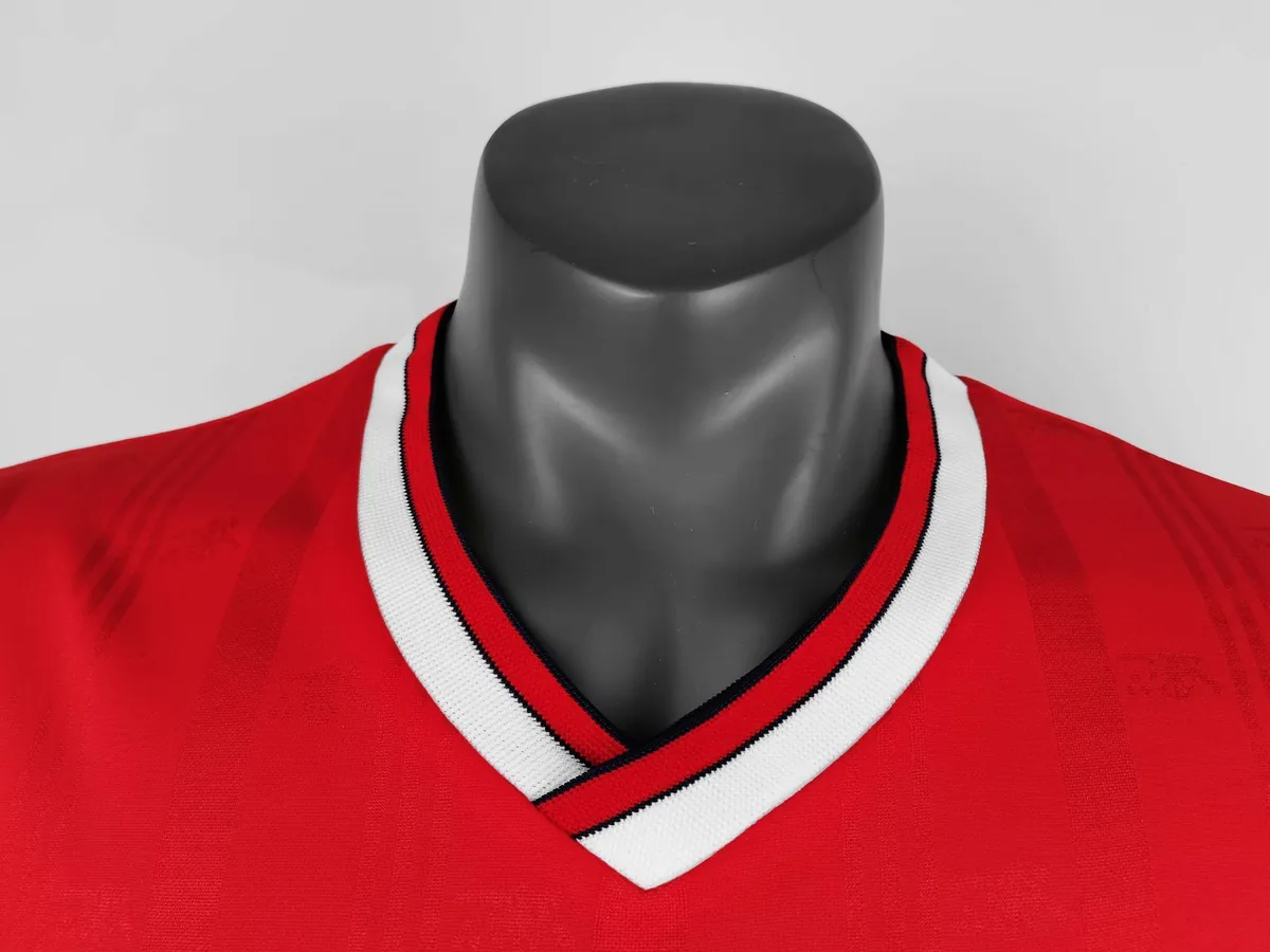 86-88 Arsenal home 6