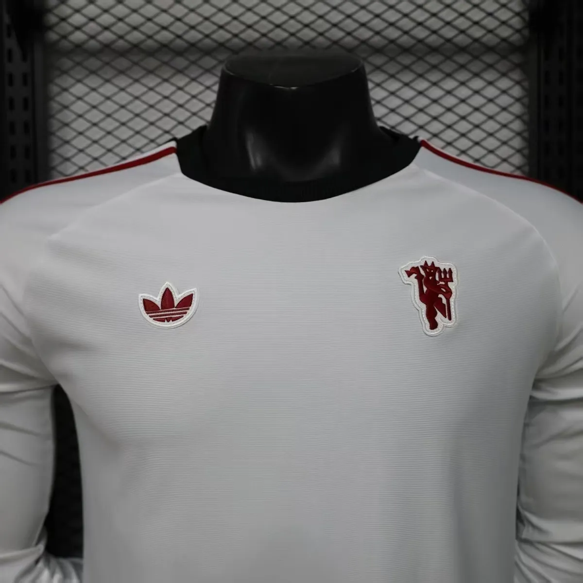 26-27 Manchester United Mens Retro Style Football Shirt Apparels AAAAJersey Supply Yupoo 5