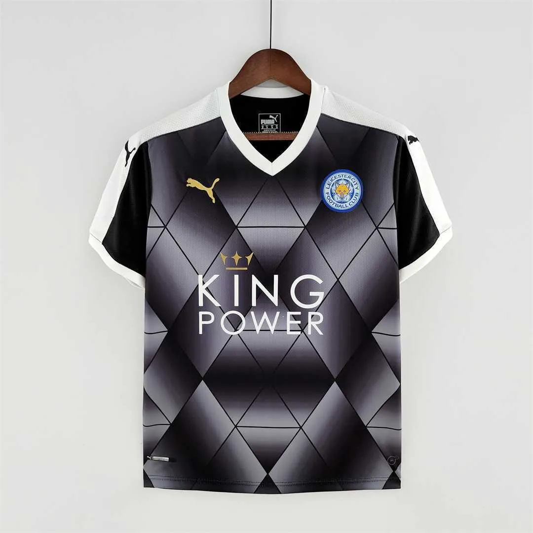 15-16 Leicester City away 11