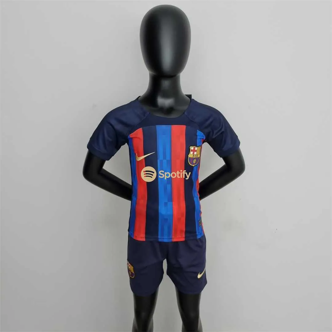 22-23 Barcelona home kids kit 11
