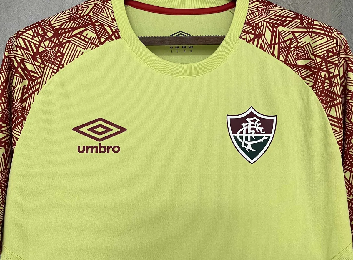 24-25 Fluminense Goalkeeper Yellow Kit Football Replicas Yupoo 1