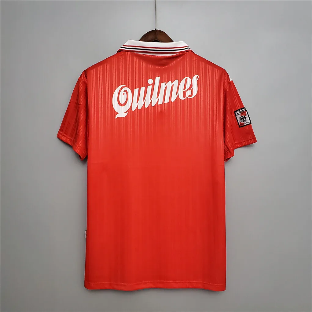 95-96 River Plate red away 4
