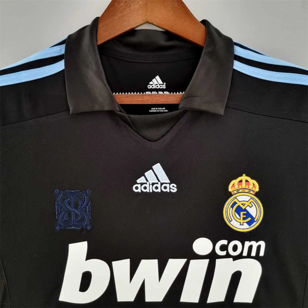 09-10 Real Madrid away 8