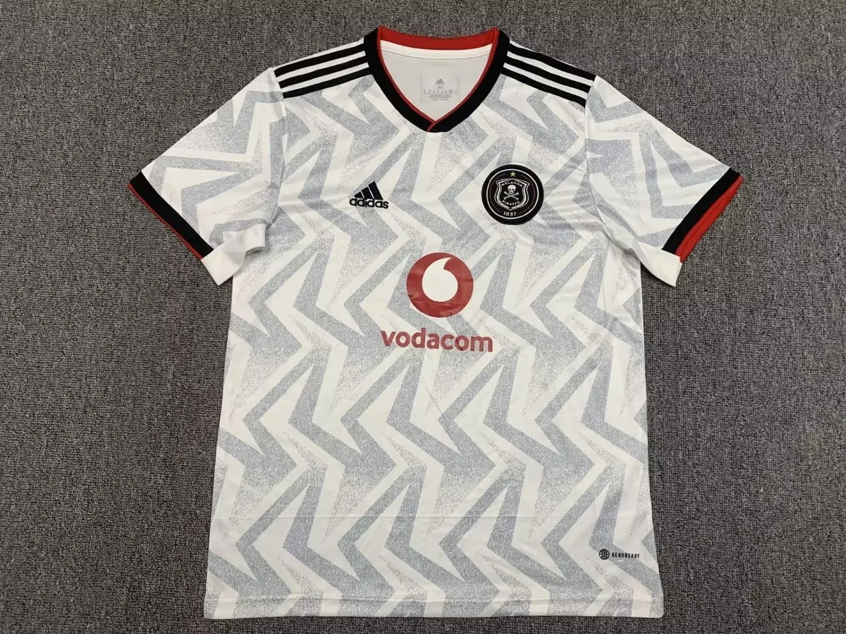 22-23 Orlando Pirates away 2