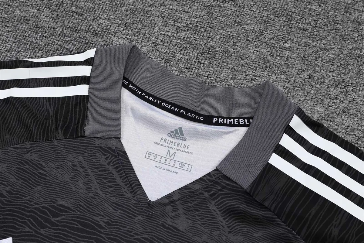 21-22 Real Madrid black goalkeeper long sleeve 12