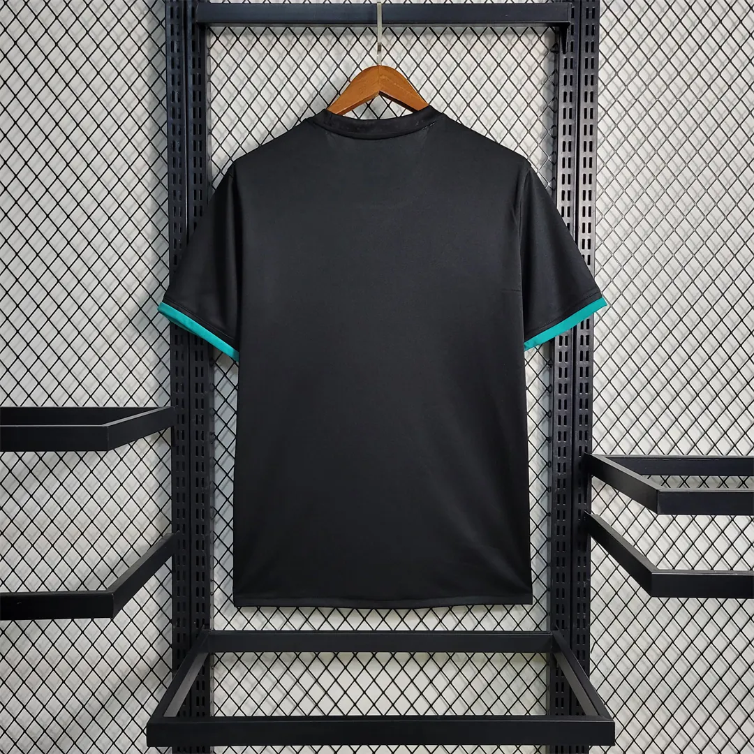 17-18 Real Madrid away 1