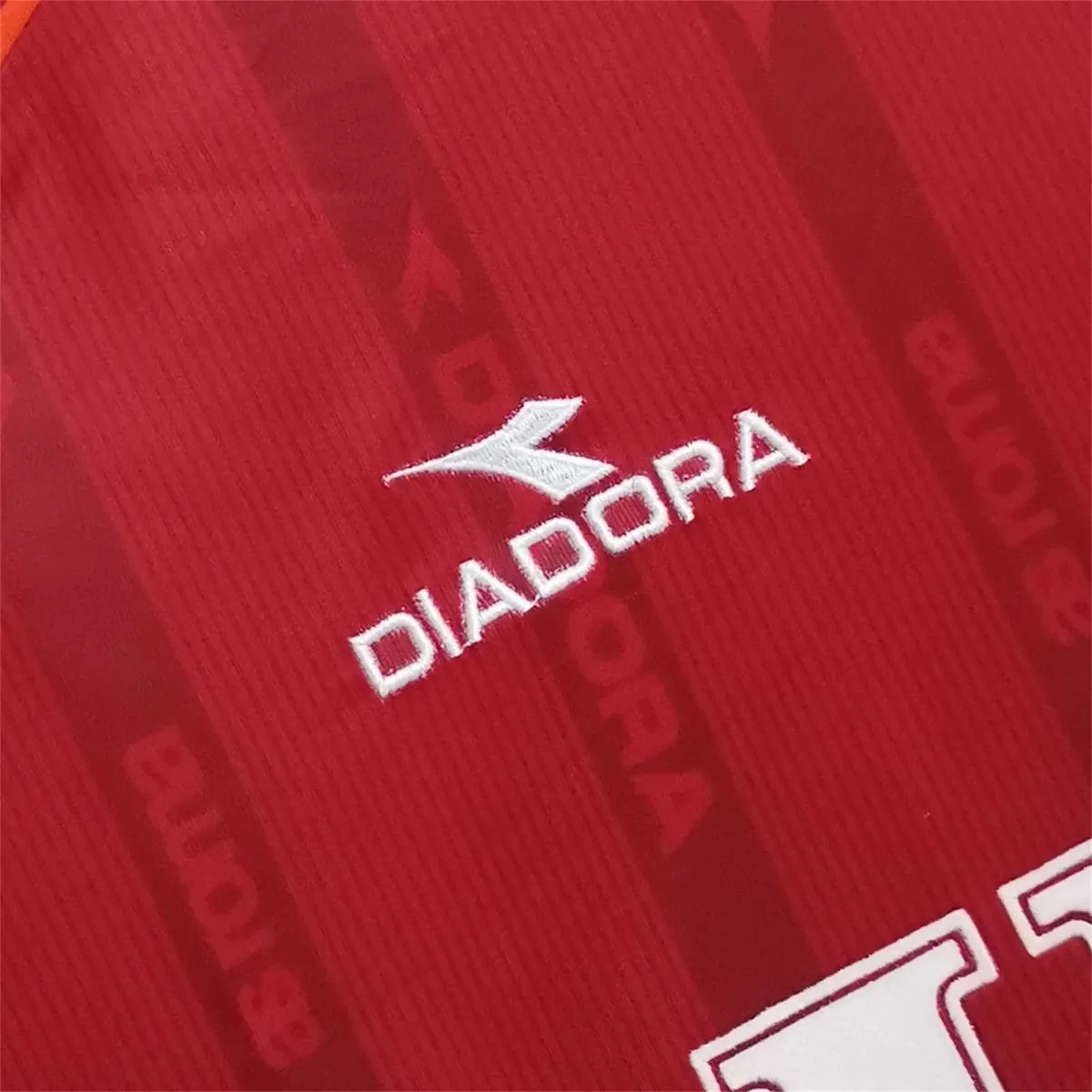 99-00 Roma home 4